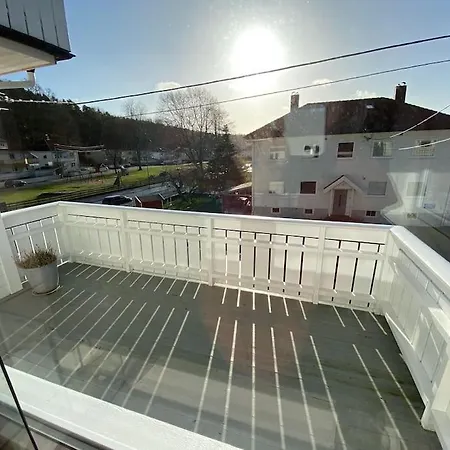 Apartment In Quiet Area *