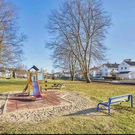 Apartment In Quiet Area *